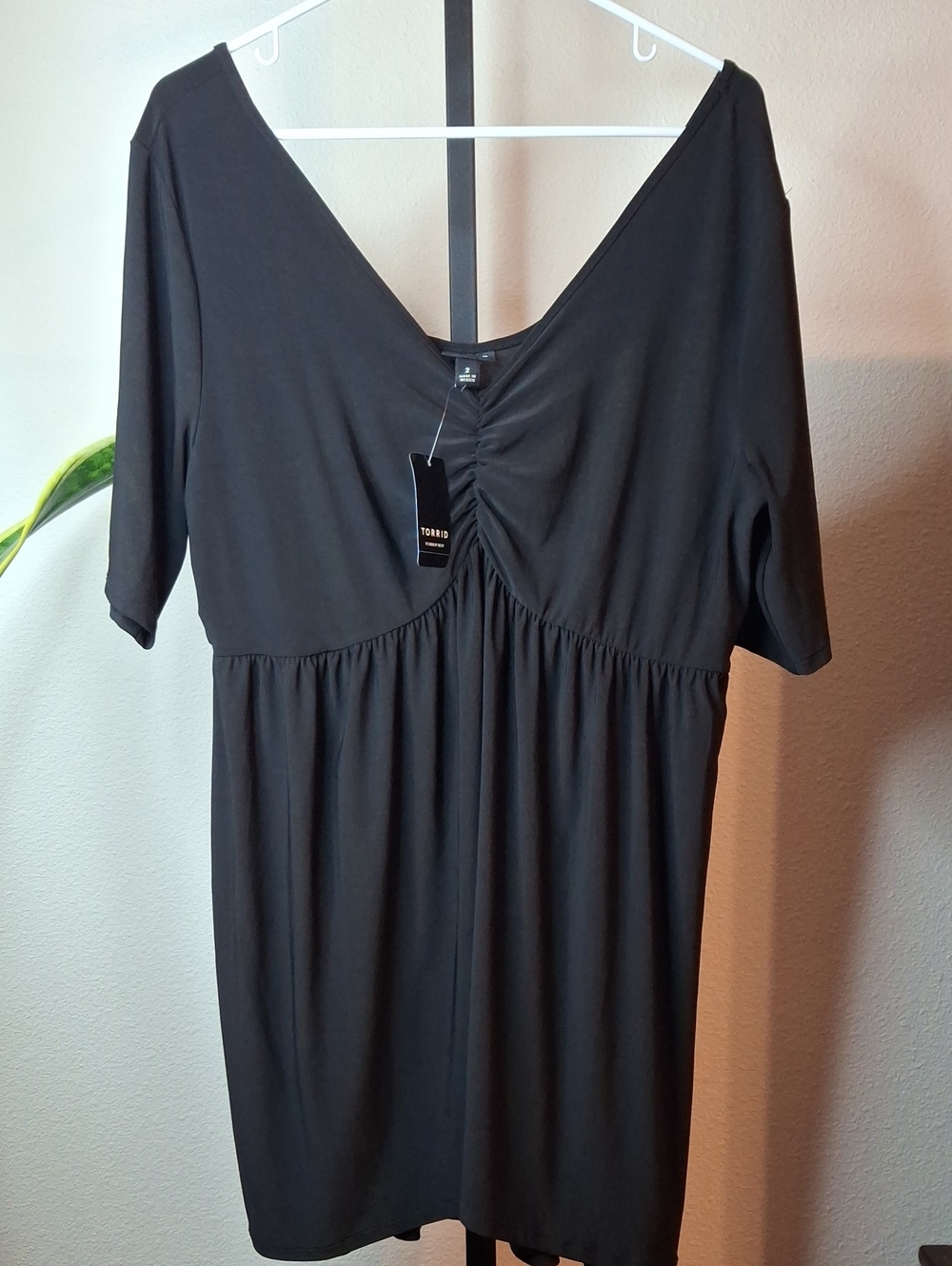 Torrid Black V-Neck Ruched Empire Tunic Dress NWT